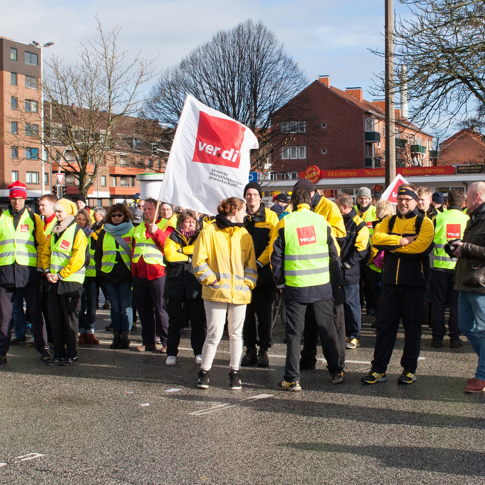 Warnstreik Post AG in Kiel