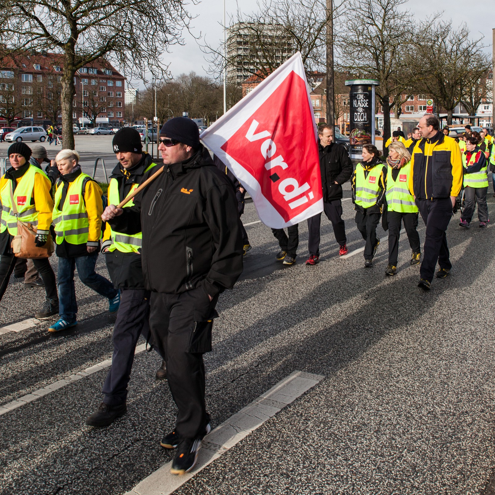 Warnstreik Post AG in Kiel