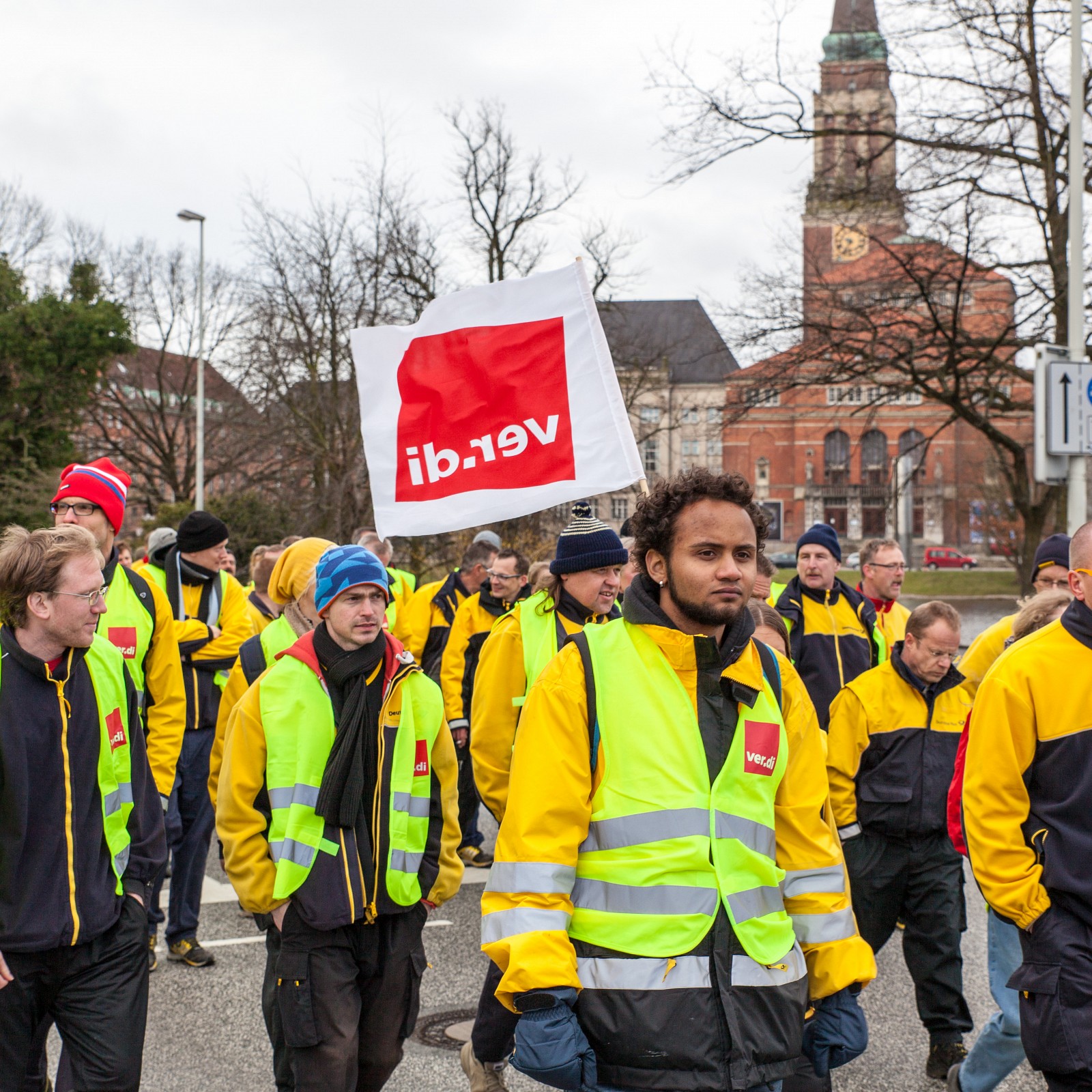 Warnstreik Post AG in Kiel