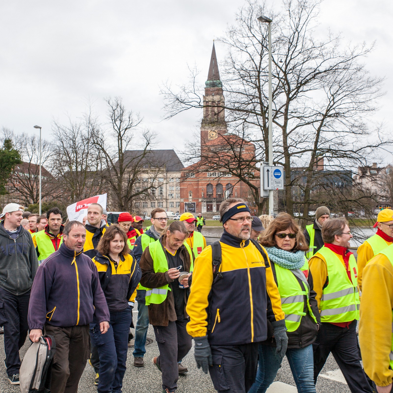 Warnstreik Post AG in Kiel