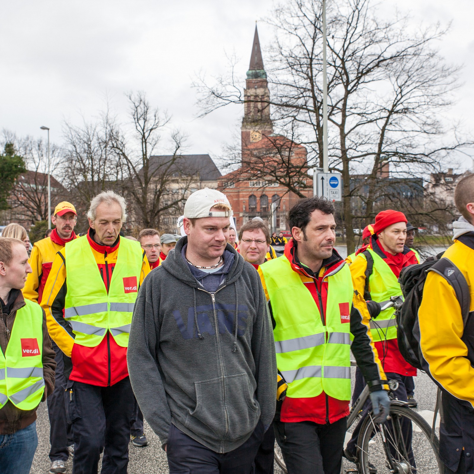 Warnstreik Post AG in Kiel