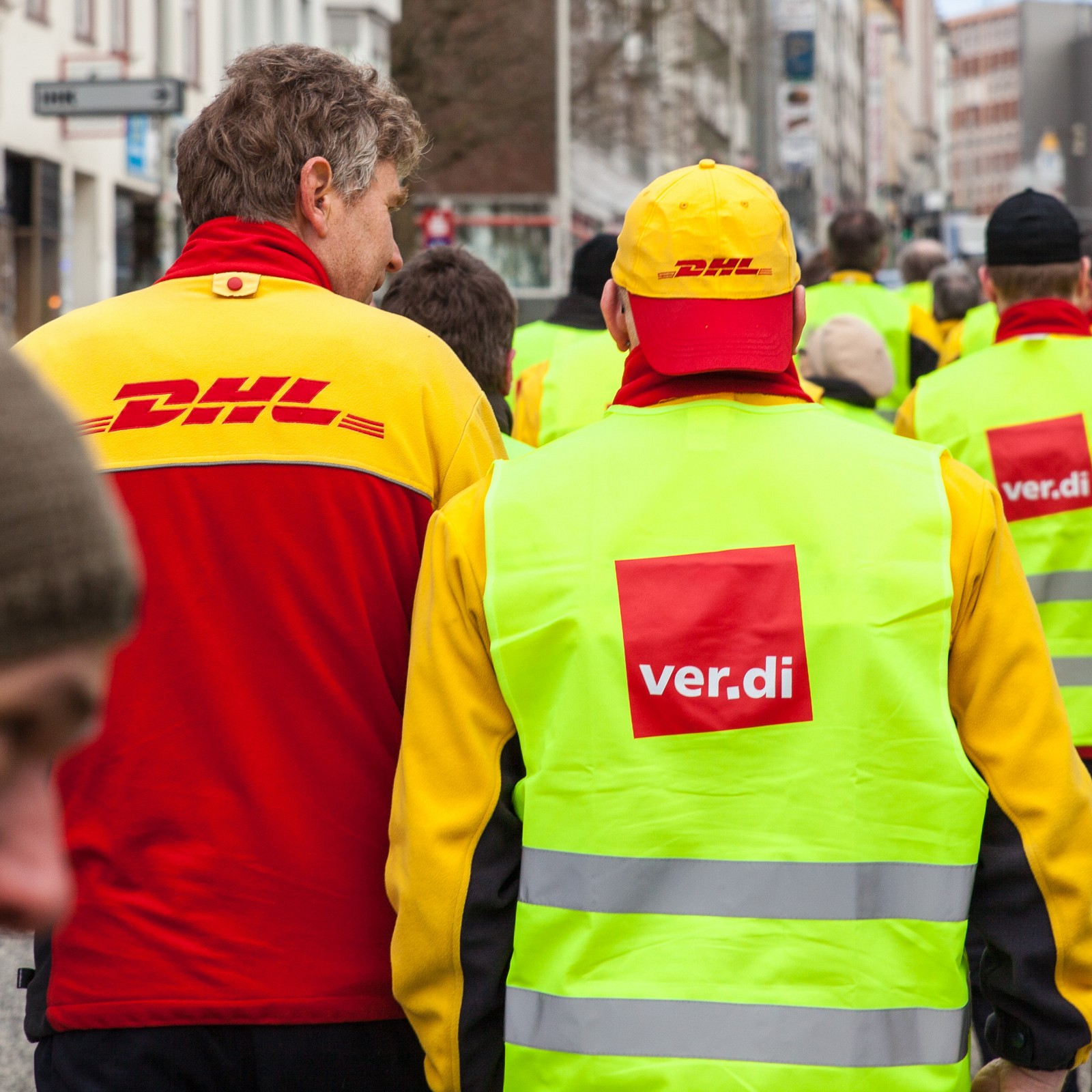 Warnstreik Post AG in Kiel