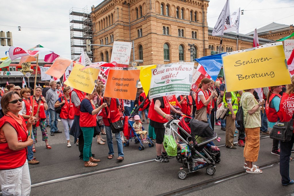 Demonstration für die Sozial- und Erziehungsdienste in Hannover