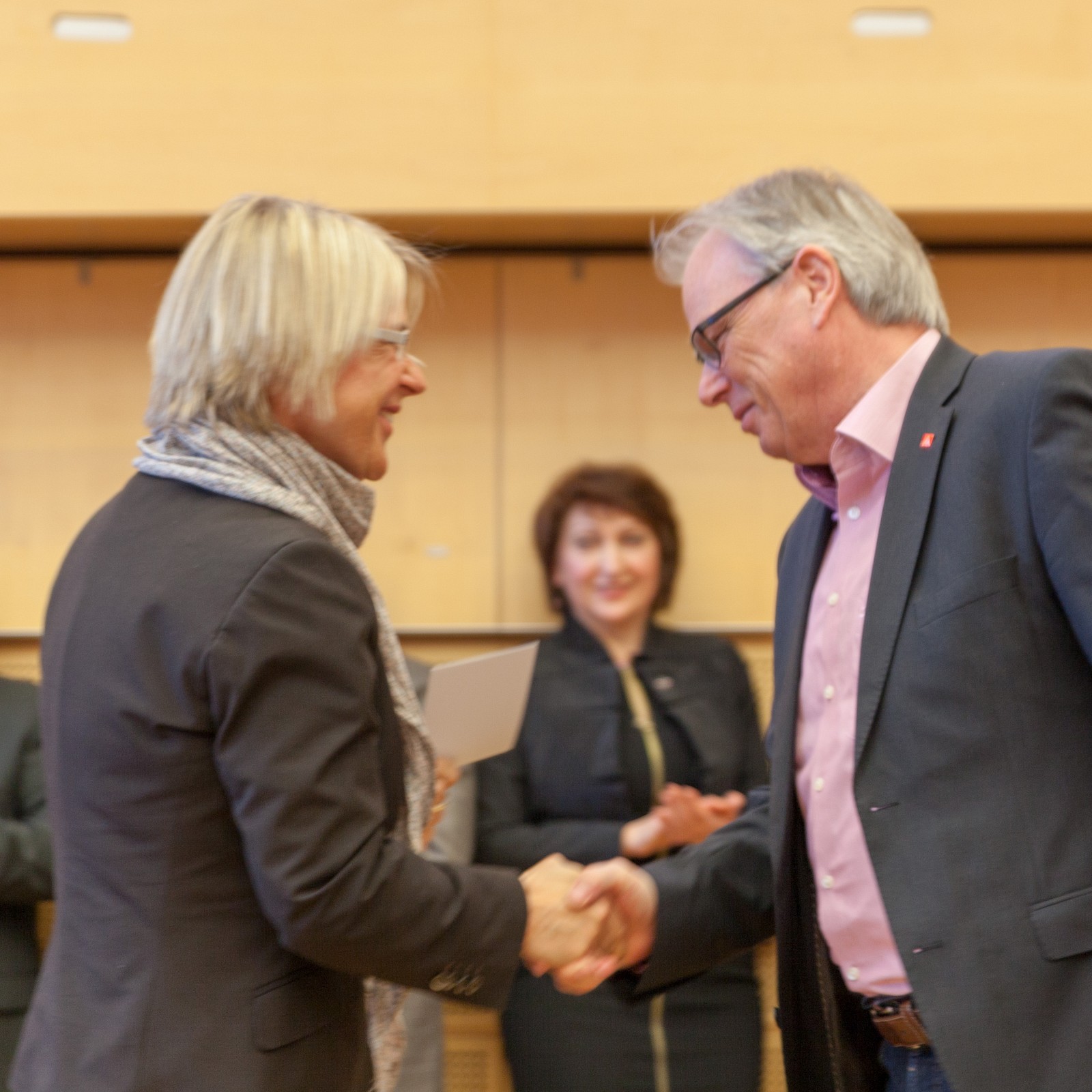 Würdigung von 40 ehrenamtlichen Helferinnen und Helfern der Fl