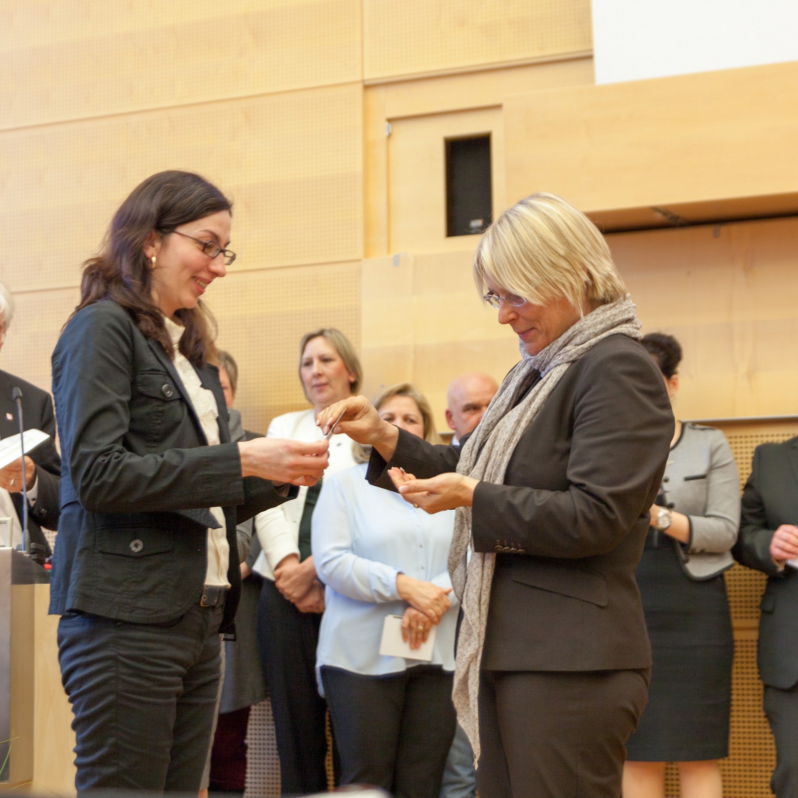 Würdigung von 40 ehrenamtlichen Helferinnen und Helfern der Fl